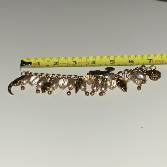 1950s - 1960s Bracelet & Screw Back Earrings With Puffy Charms & Faux Pearls - Picture 14 of 17